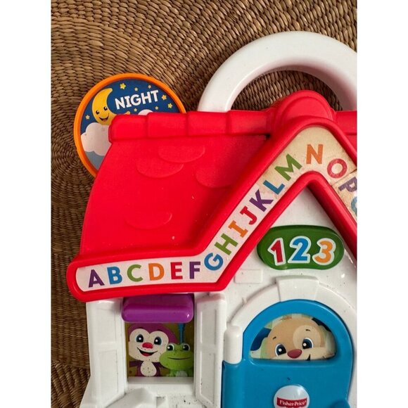Fisher-Price Laugh & Learn Puppy's Busy Activity Home - Picture 4 of 11